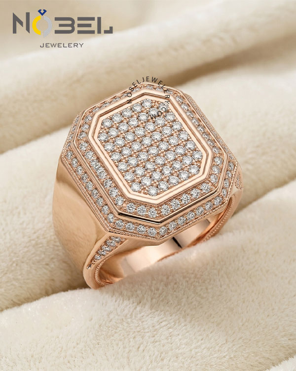 انگشتر مردانه کد 370/round با صفحه چندضلعی و ردیف‌های برلیان